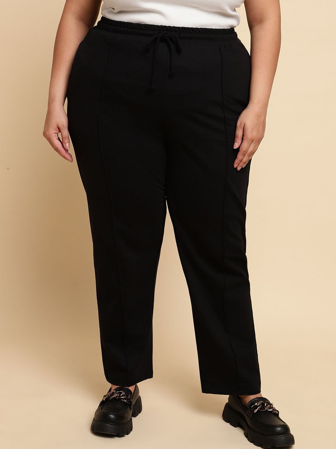 

UnaOne Women Solid Plus Size Track Pants, Black