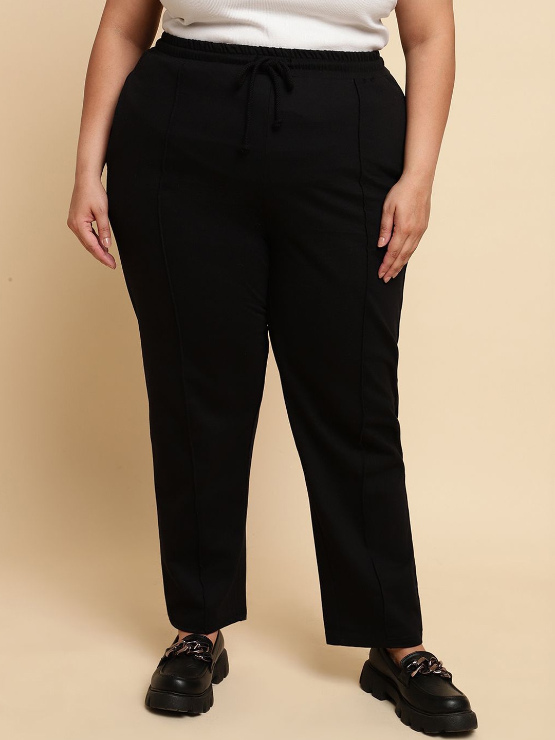 

UnaOne Plus Size Mid-Rise Cotton Terry Track pant, Black