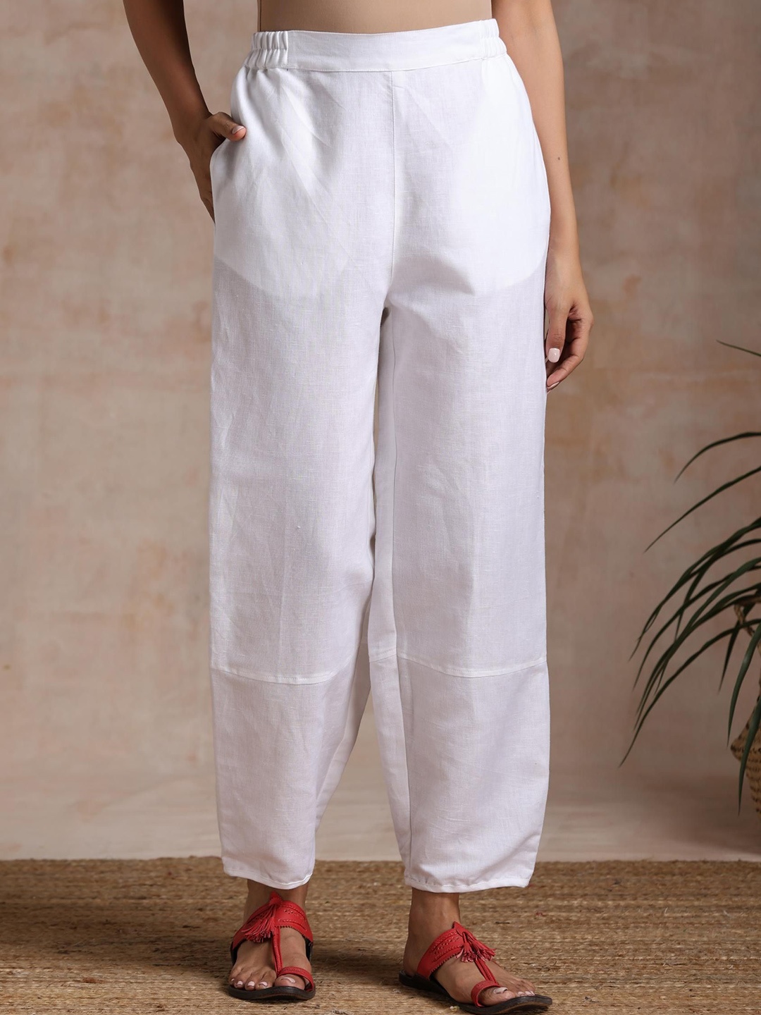 

VASSTRAM Women Relaxed Loose Fit Trousers, White