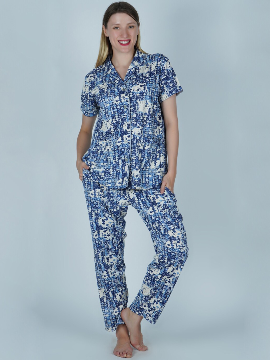 

SHYAM SONS FLAIR Women Abstract Printed Night suit, Blue