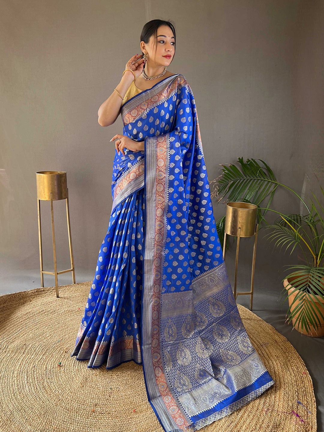 

Mitera Woven Design Zari Banarasi Saree, Blue