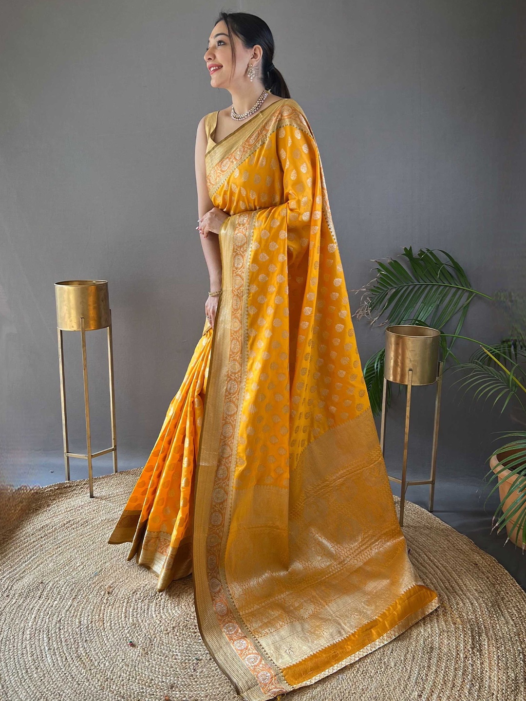 

Mitera Woven Design Zari Banarasi Saree, Yellow