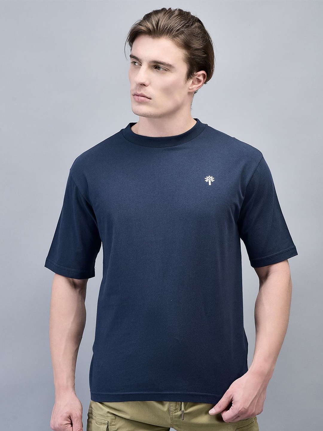 

Woodland Men Brand Logo Printed Round Neck Cotton T-shirt, Navy blue