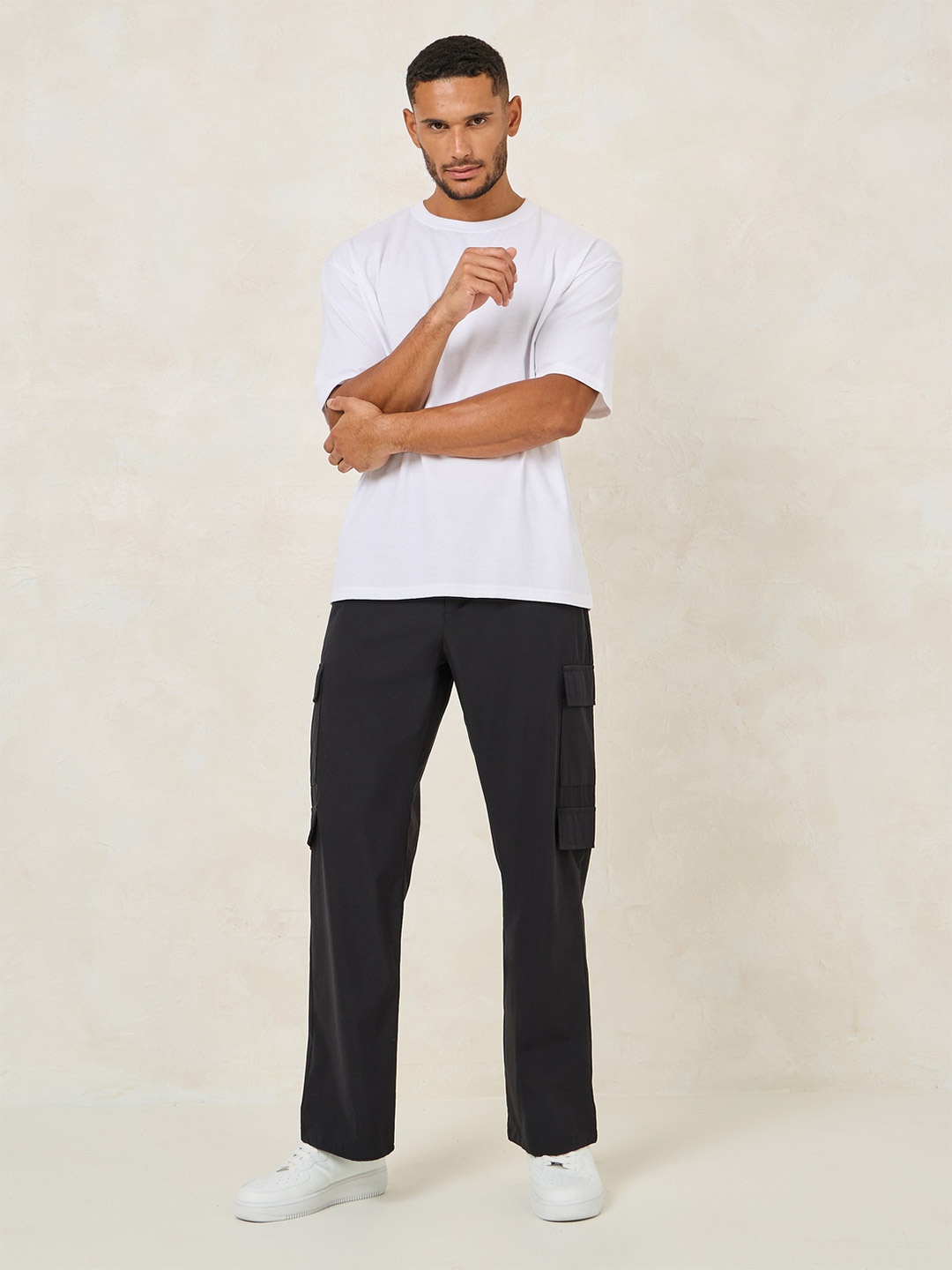 

Styli Relaxed Fit Nylon Cargo Pants, Black