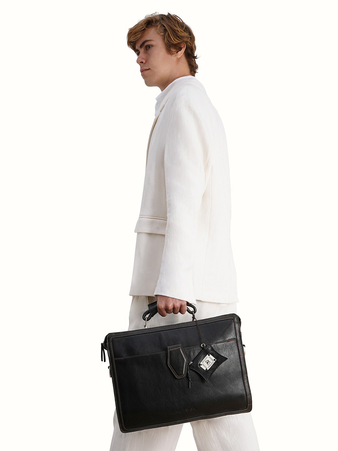 

Hidesign Timbuktoo 03 Textured Leather Messenger Bag, Black