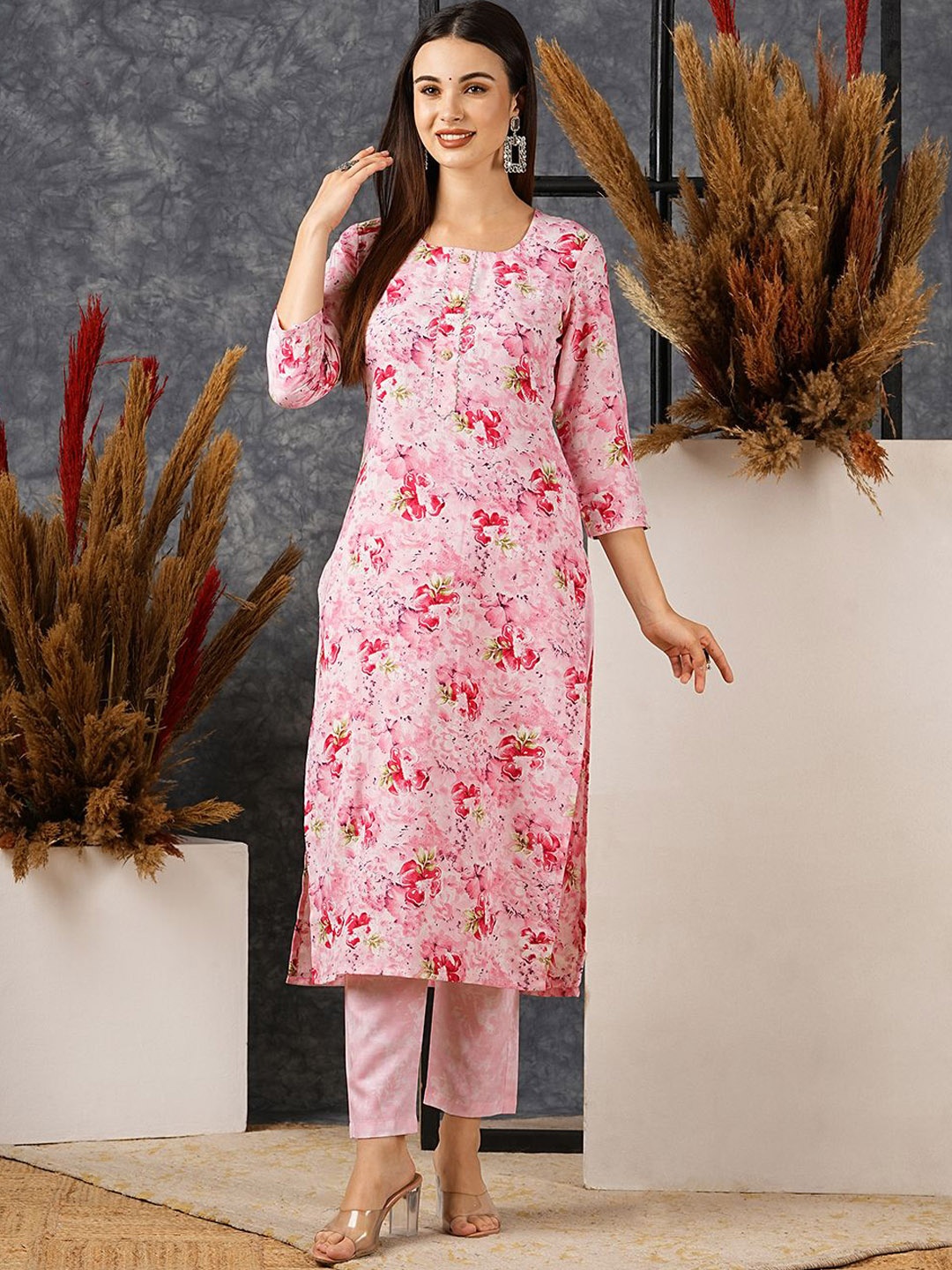 

Anni Designer Women Floral Printed Regular Kurta with Trousers, Pink