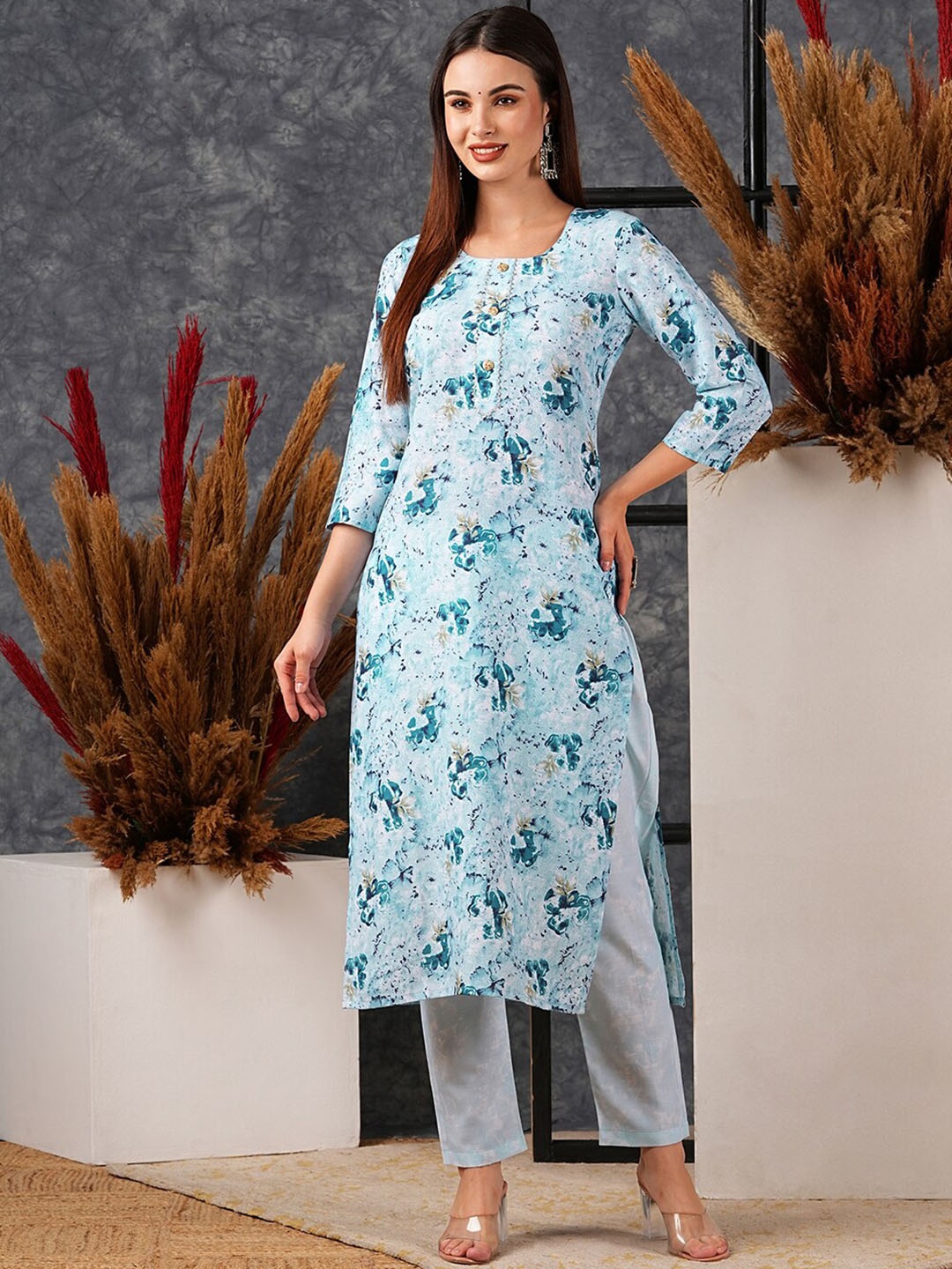 

Anni Designer Women Floral Printed Regular Kurta with Trousers, Blue