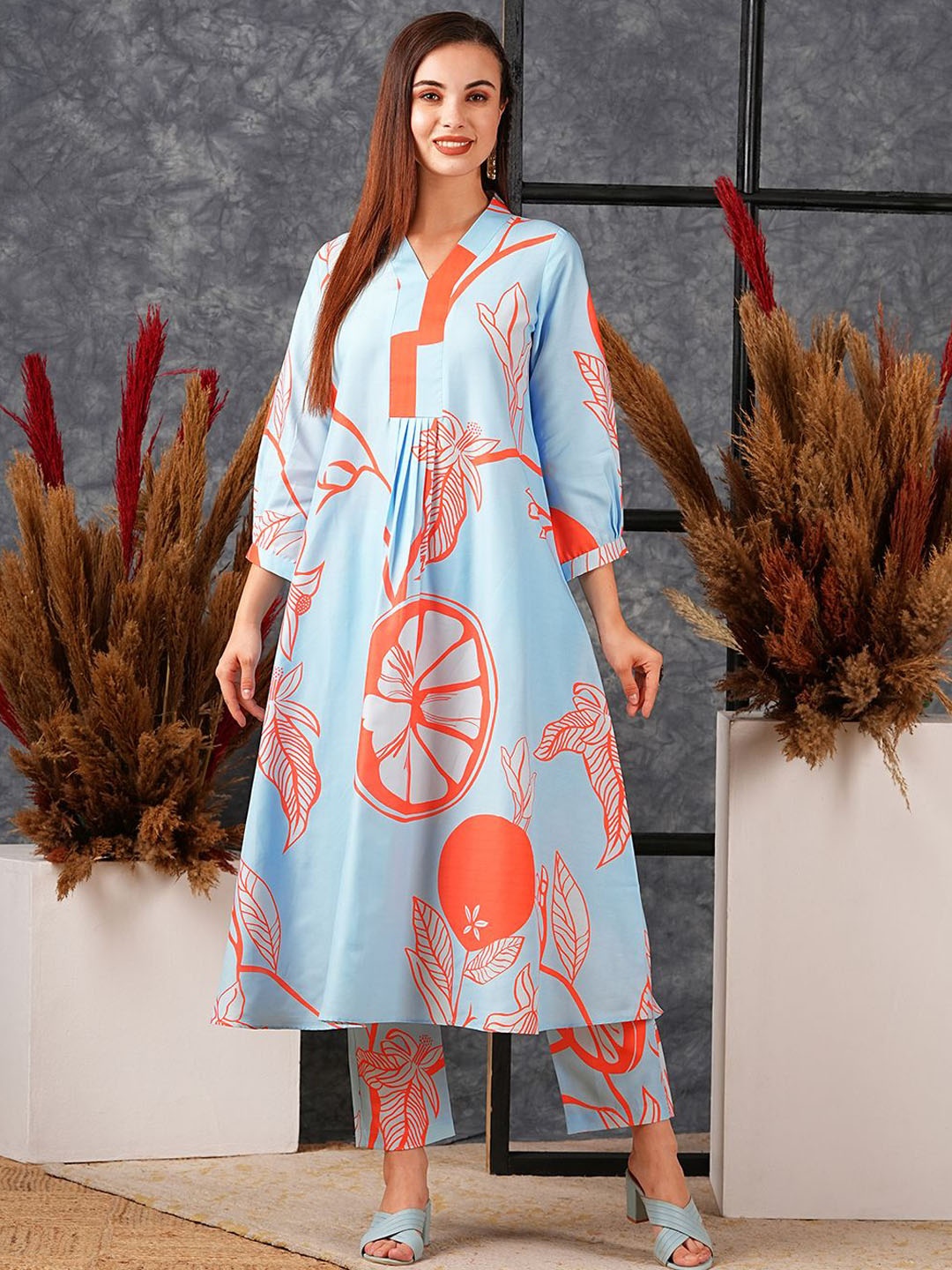 

Anni Designer Women Ethnic Motifs Printed Regular Kurta with Trousers, Blue