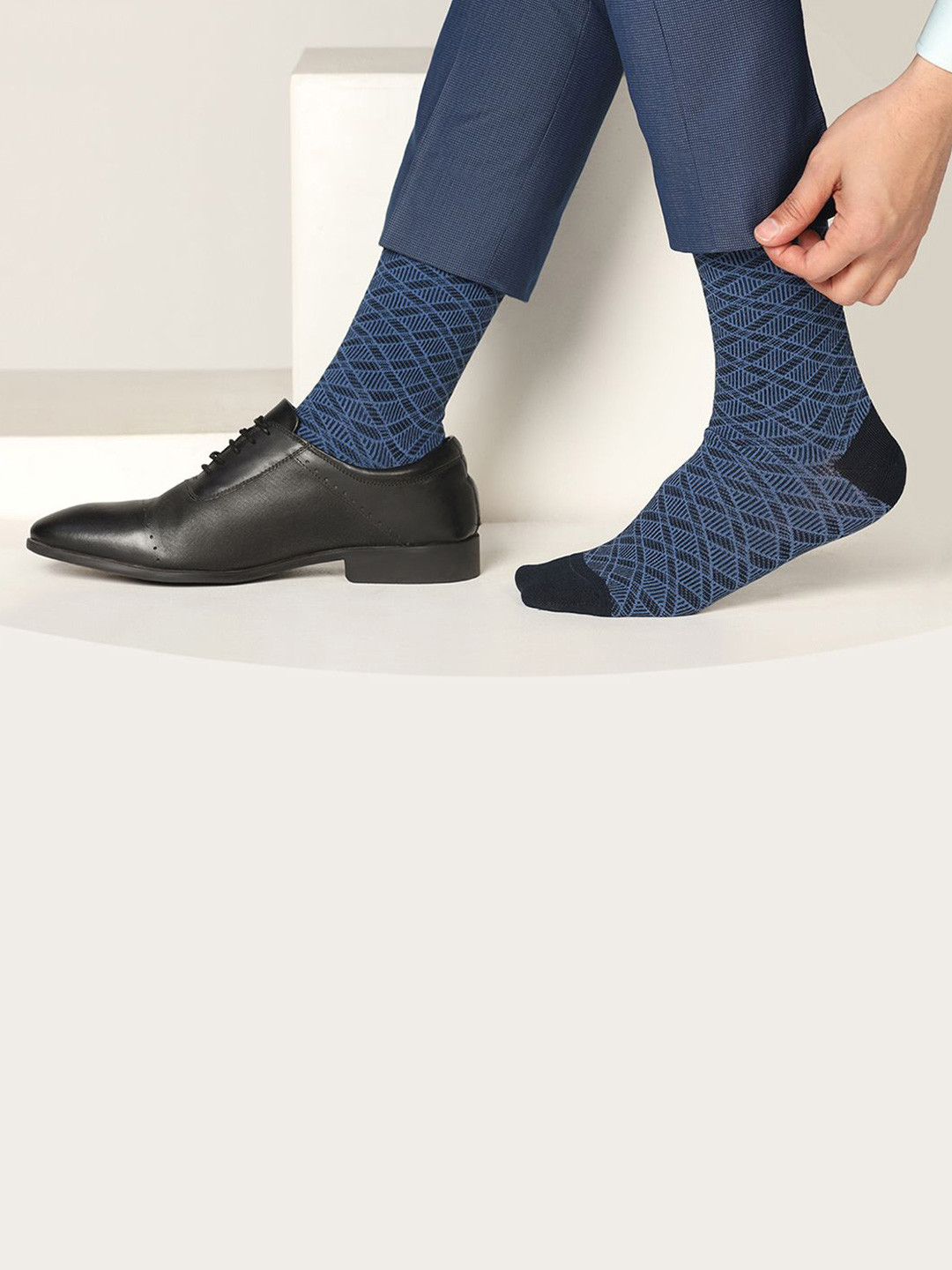 

Blackberrys Men Patterned Calf-Length Socks, Navy blue