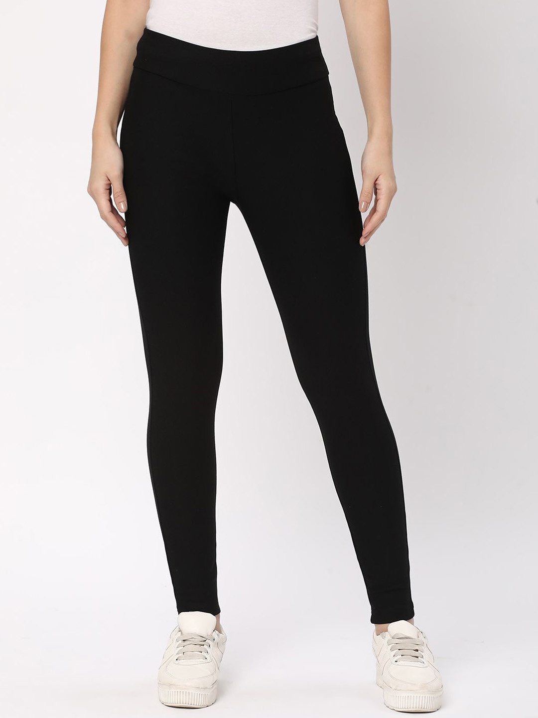 

R&B Women Solid Skinny Fit Trousers, Black