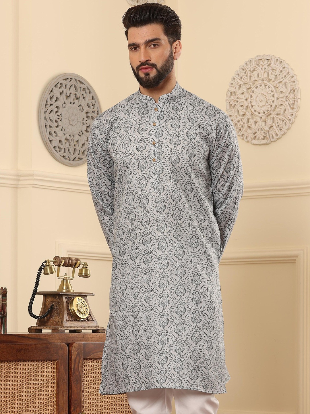 

Armaan Ethnic Men Ethnic Motifs Block Print Kurta, Grey