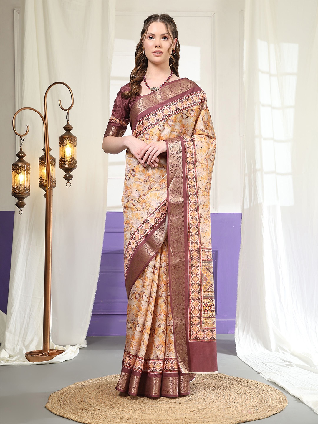 

PRATIBIMB Floral Zari Pure Silk Saree, Cream