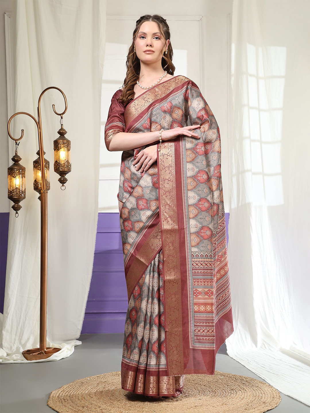 

PRATIBIMB Ethnic Motifs Zari Pure Silk Saree, Brown