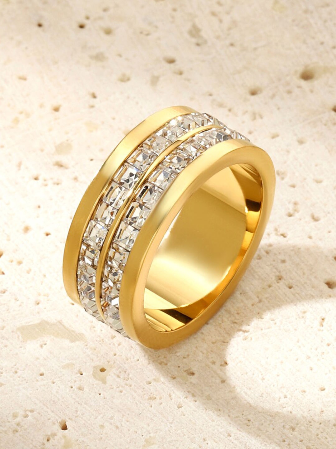 

SALTY Sterling Silver Stone-Studded Adorn Ring, Gold
