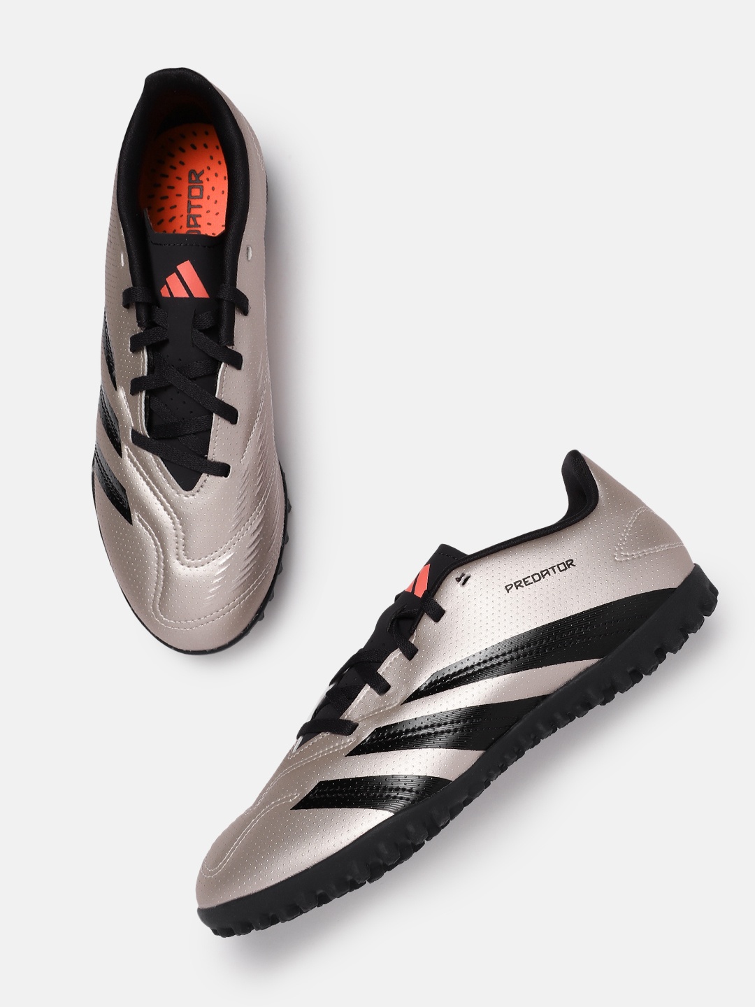 

ADIDAS Unisex Predator Club TF Football Shoes, Silver