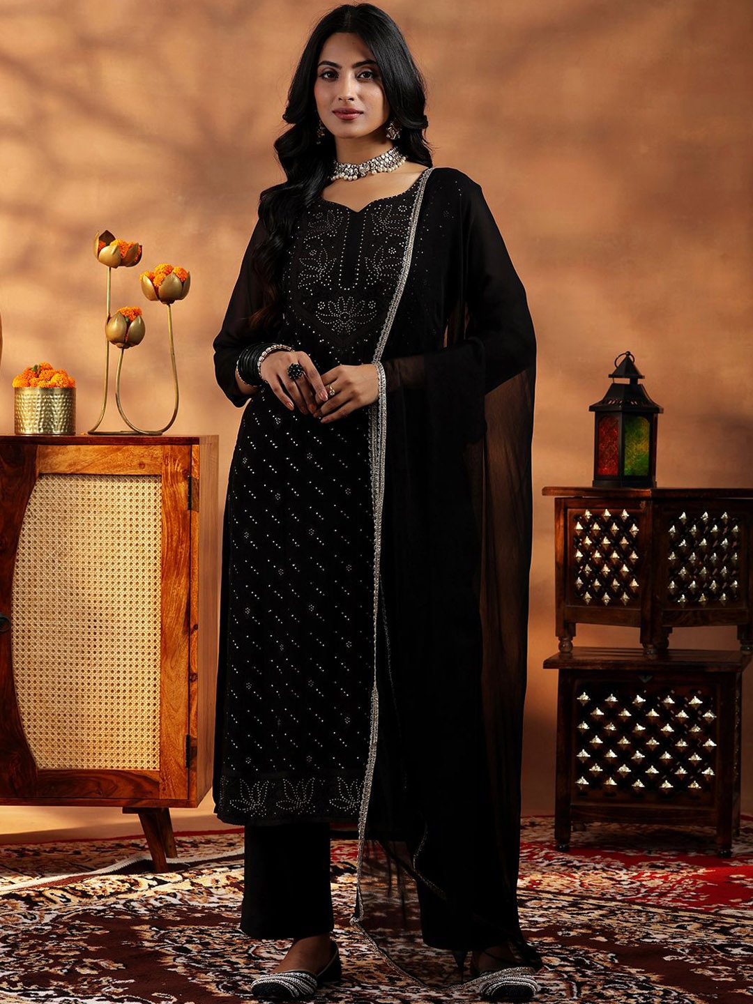 

Libas Women Floral Embroidered Regular Sequinned Kurta Set with Palazzos & With Dupatta, Black