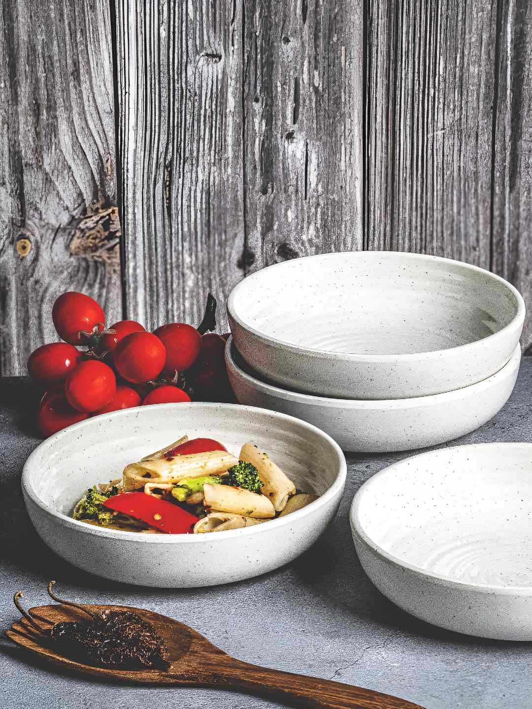 

GOODHOMES Set Of 4 White Printed Melamine Pasta Bowls