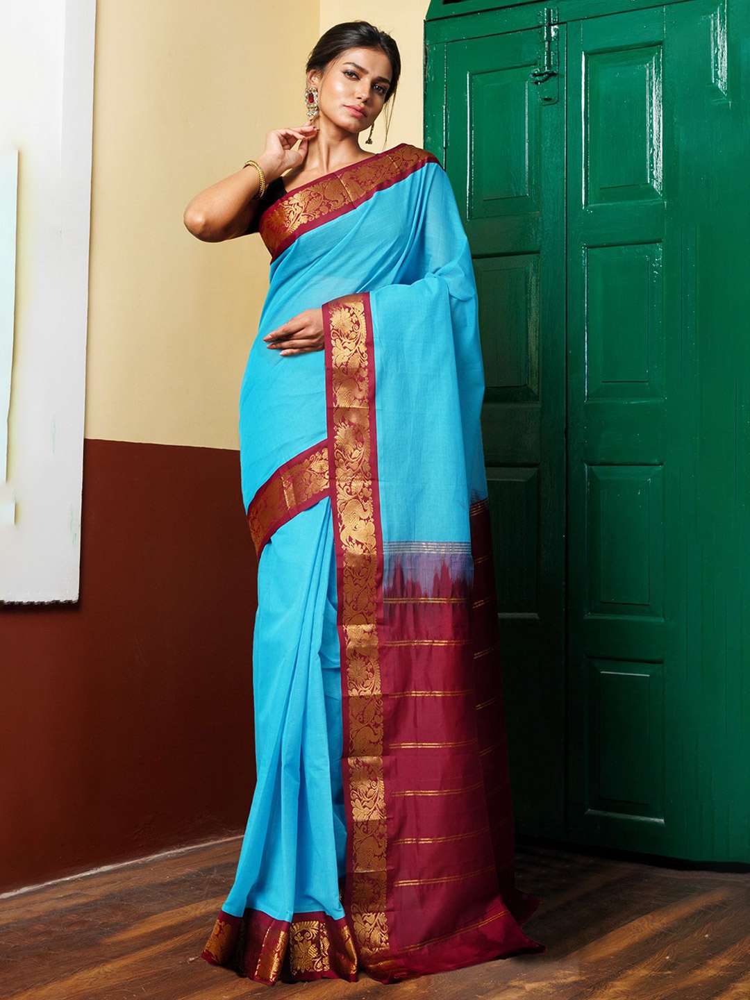 

Unnati Silks Zari Pure Cotton Handloom Gadwal Saree, Blue