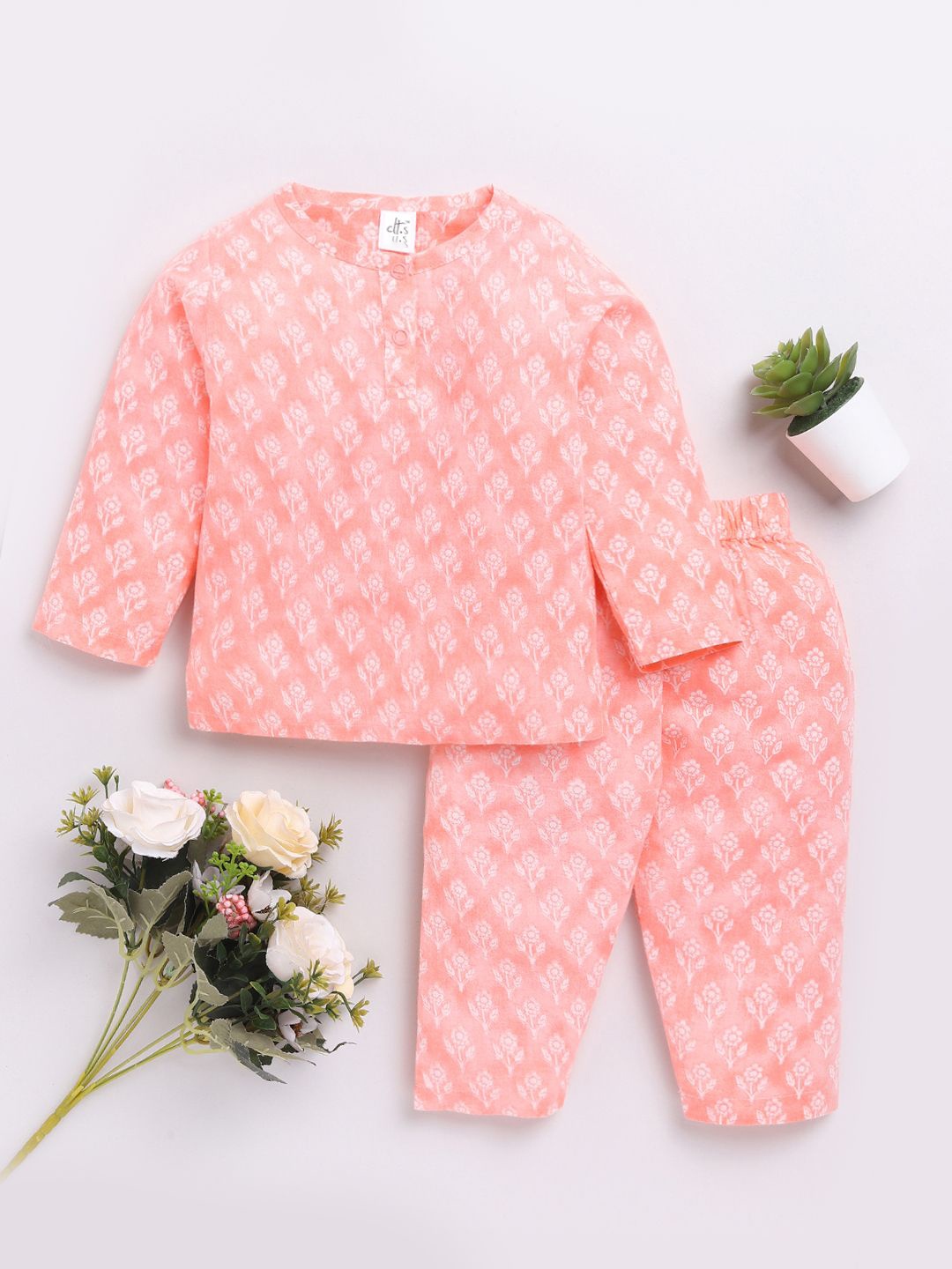 

Clt.s Girls Printed Night suit, Peach