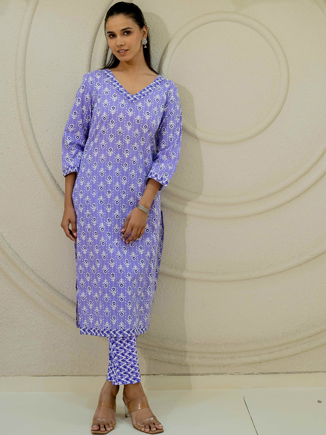 

KALINI Women Ethnic Motifs Printed Pure Cotton Kurta with Trousers, Purple