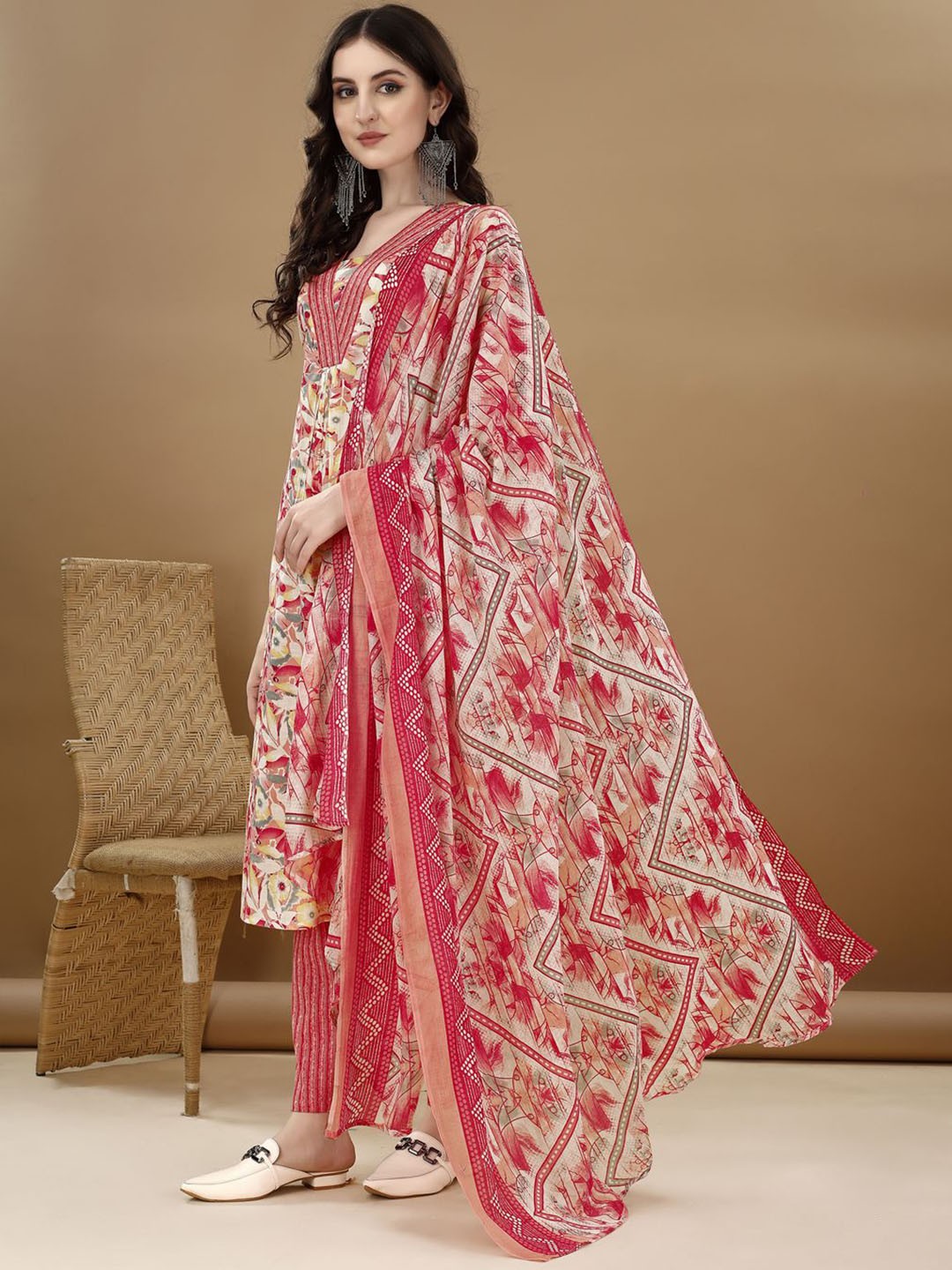 

KALINI Women Floral Printed Regular Kurta with Trousers & Dupatta, Pink