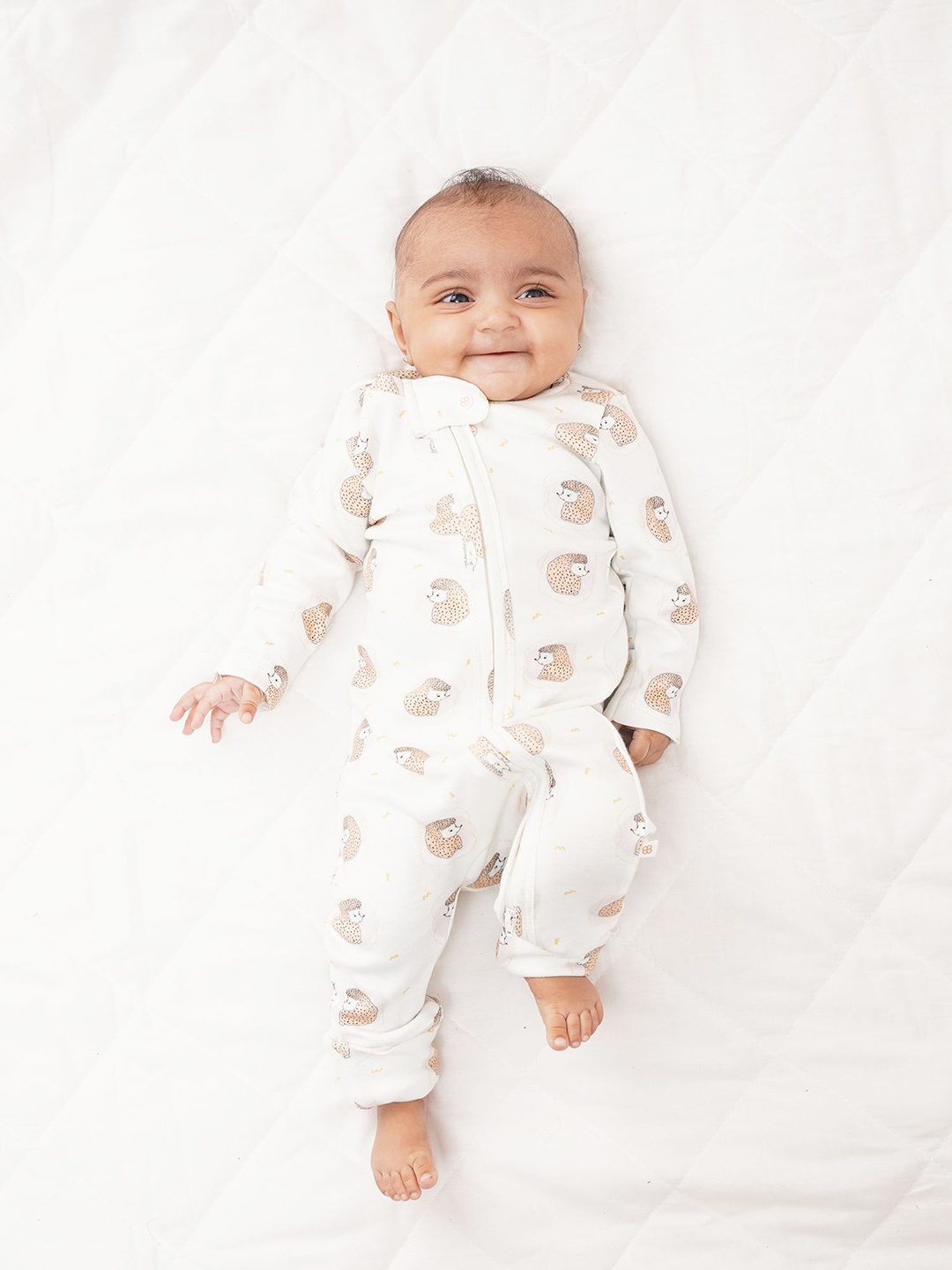 

GREENDIGO Unisex Kids Printed Sleepsuit, White
