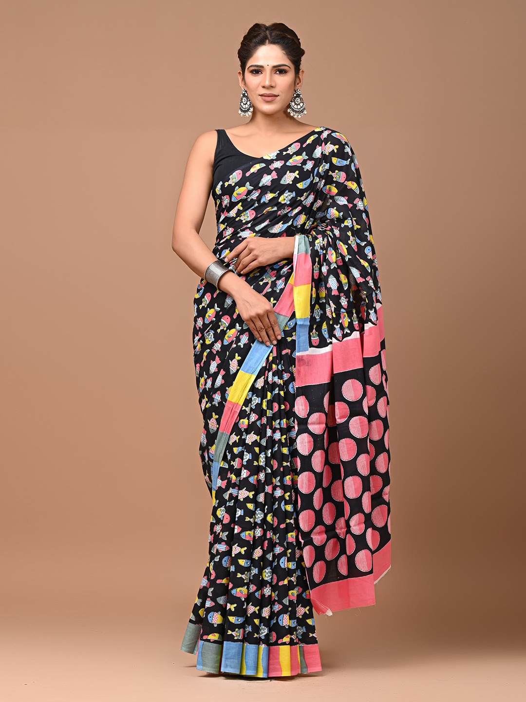 

Shivanya Handicrafts Pure Cotton Block Print Saree, Black
