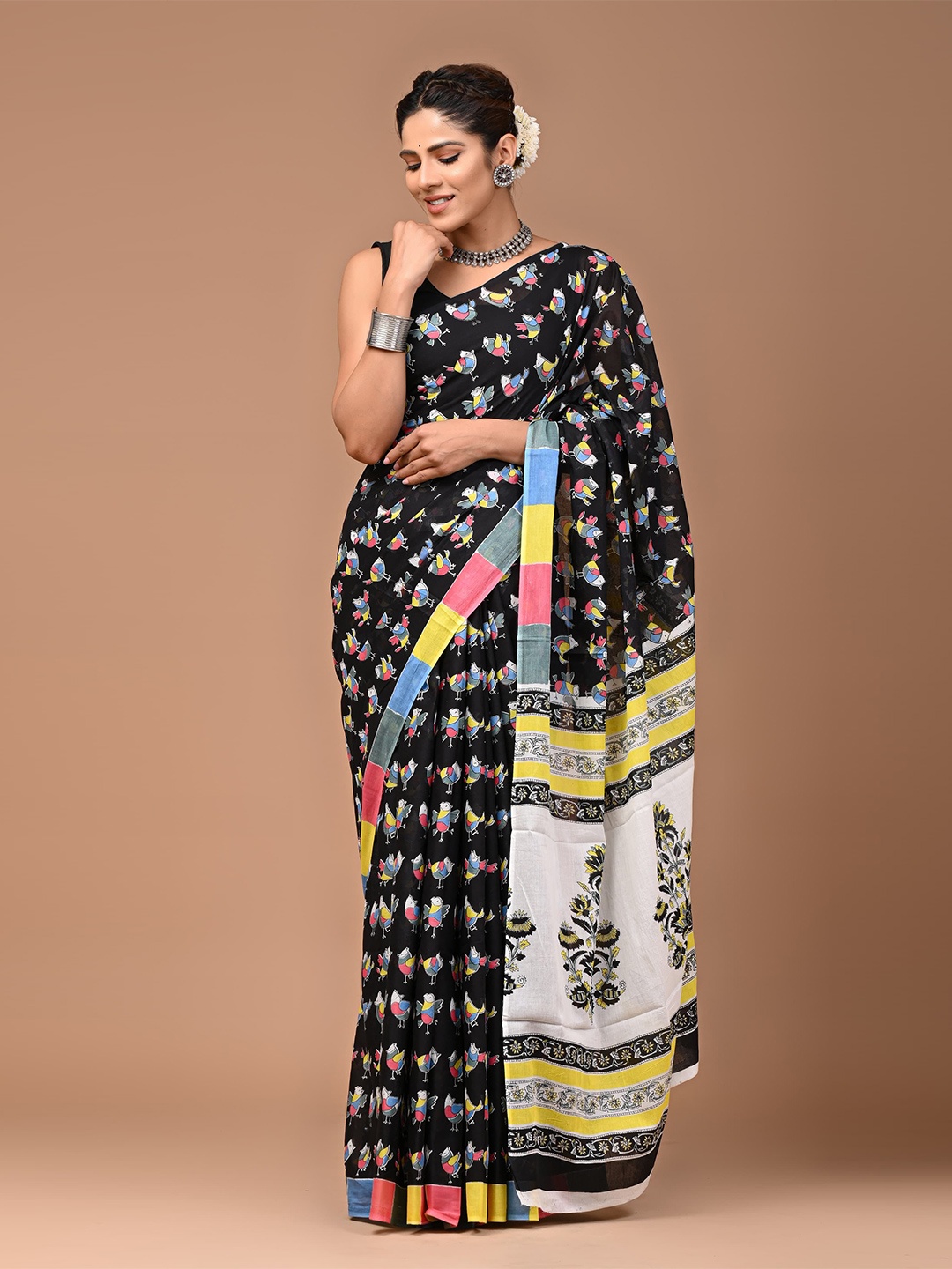 

Shivanya Handicrafts Pure Cotton Block Print Saree, Black