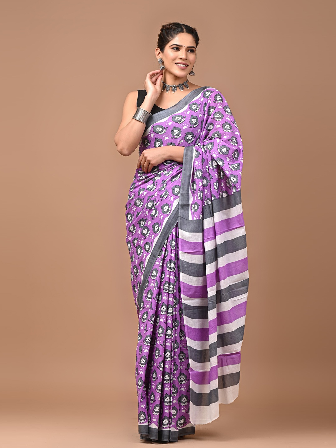 

Shivanya Handicrafts Floral Pure Cotton Block Print Saree, Purple