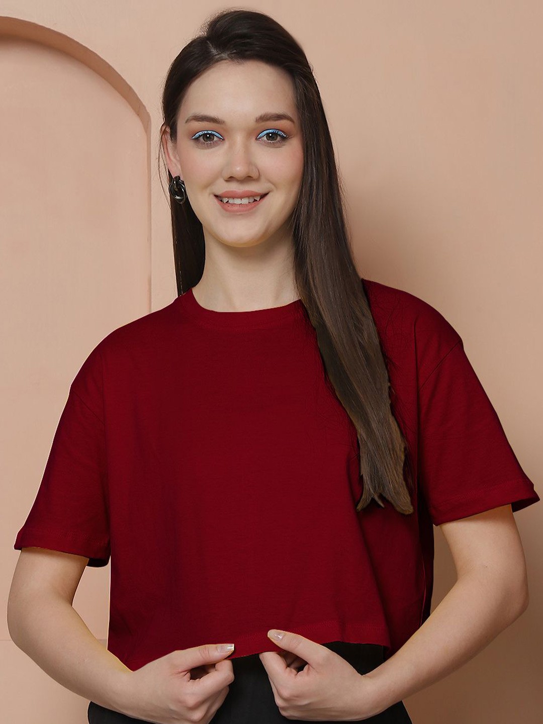 

Friskers Women Solid Drop-Shoulder Sleeves Crop T-shirt, Maroon