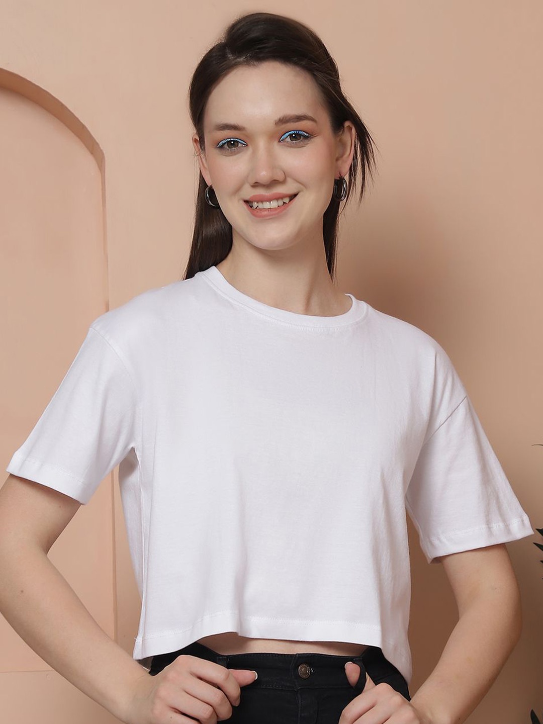 

Friskers Women Oversized Pure Cotton Crop T-shirt, White