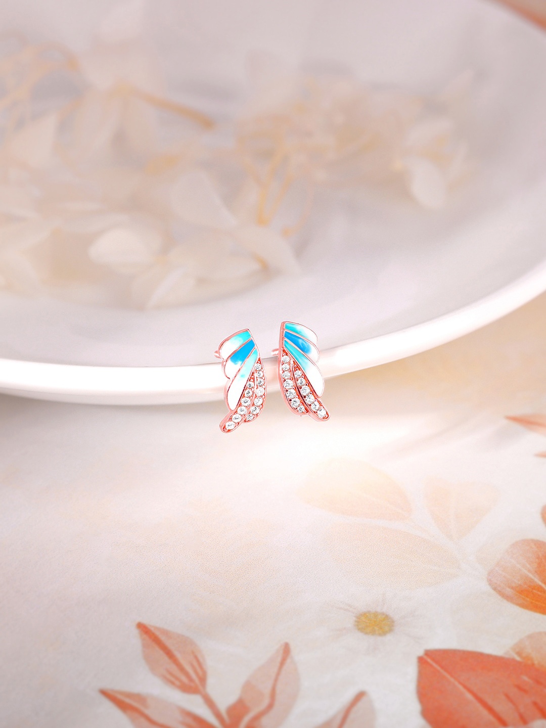

GIVA Contemporary Studs Women Rose Gold Earrings