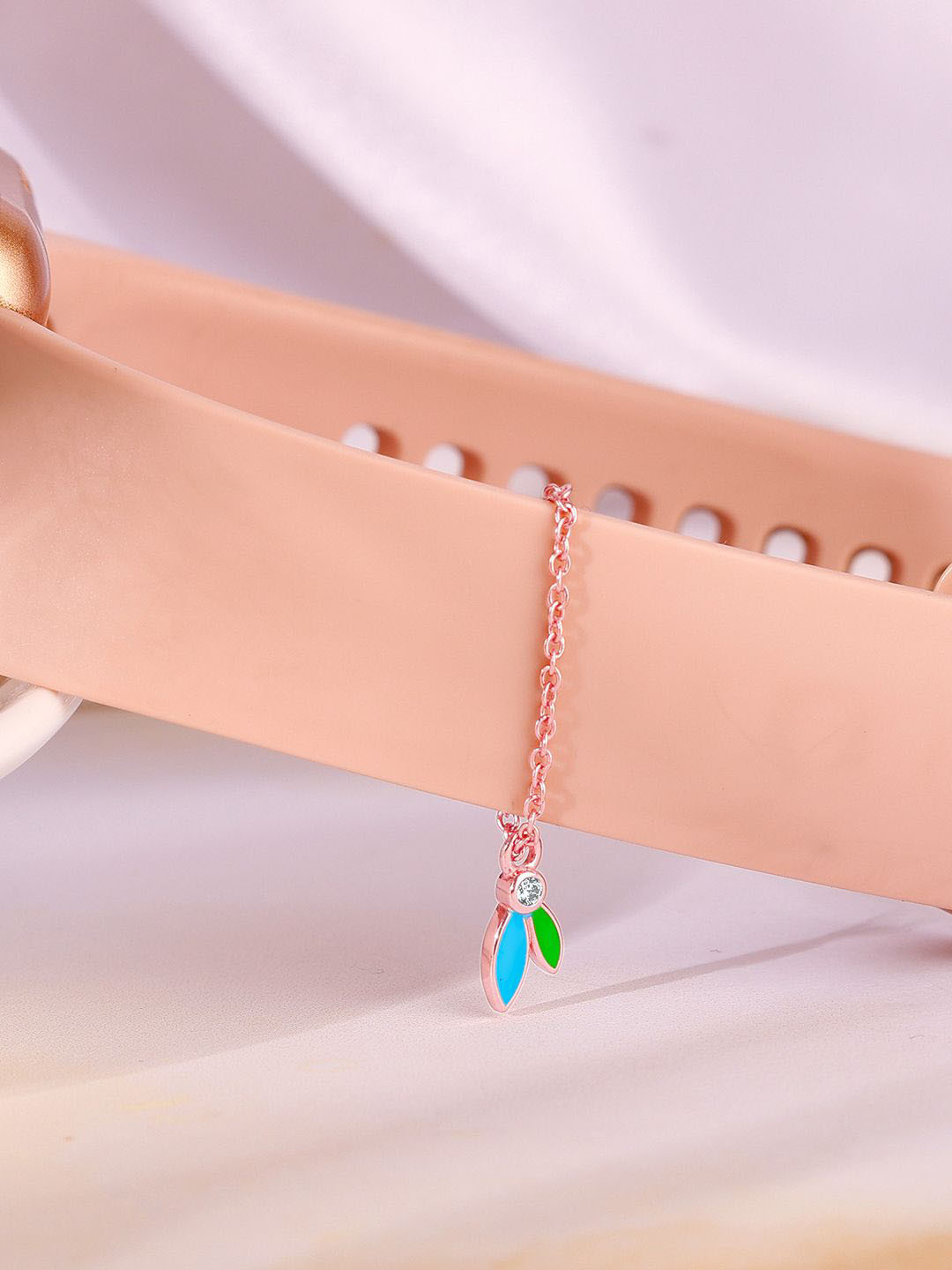 

GIVA 925 Sterling Silver Rose Gold-Plated Feathery Charm