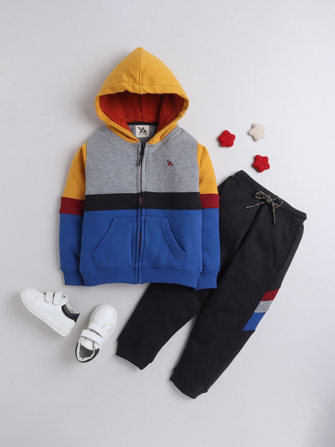 

Yellow Apple Boys Printed Fleece Hooded Tracksuits, Grey