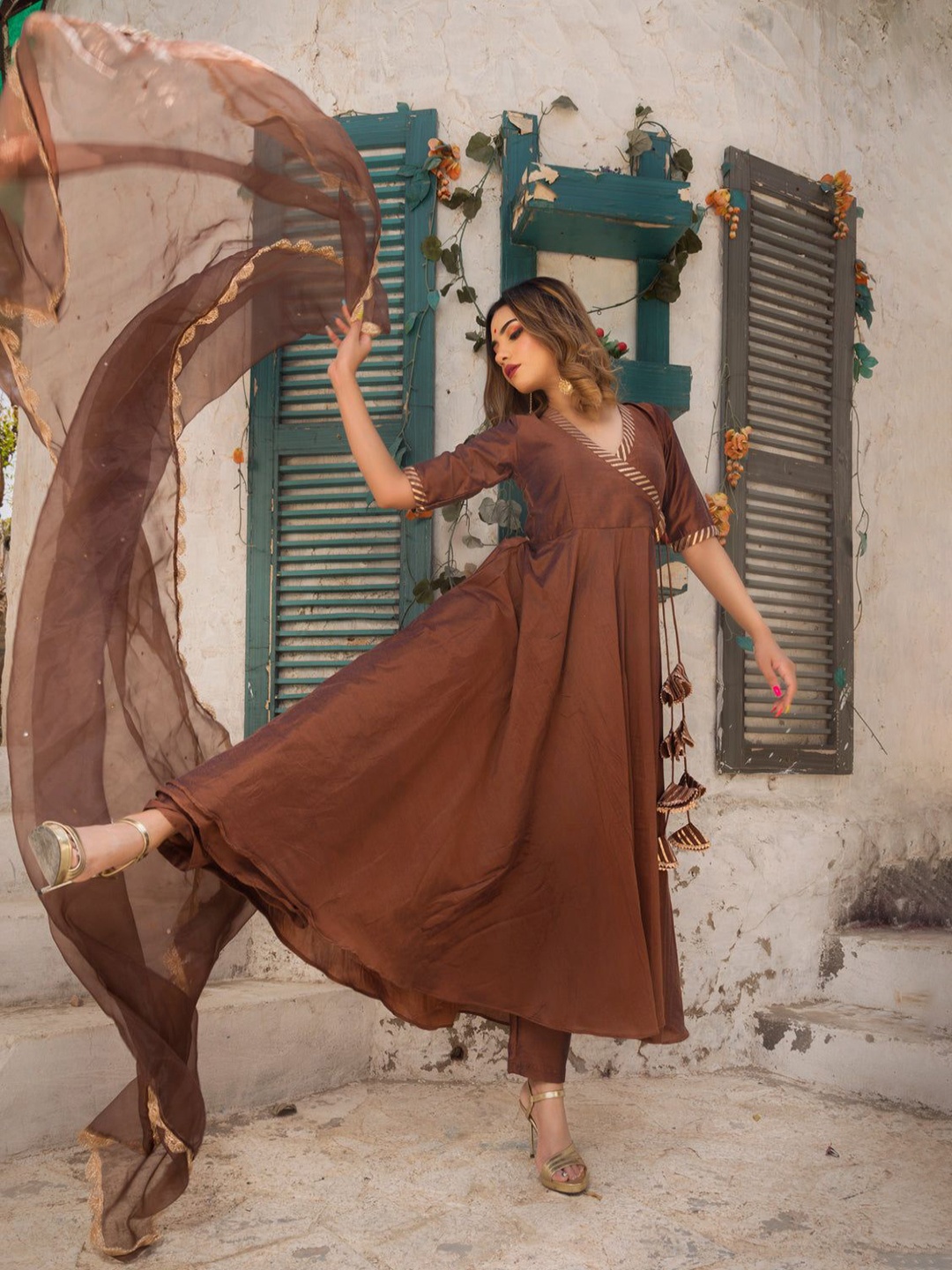 

Pomcha Women Angrakha Kurta with Palazzos & With Dupatta, Brown