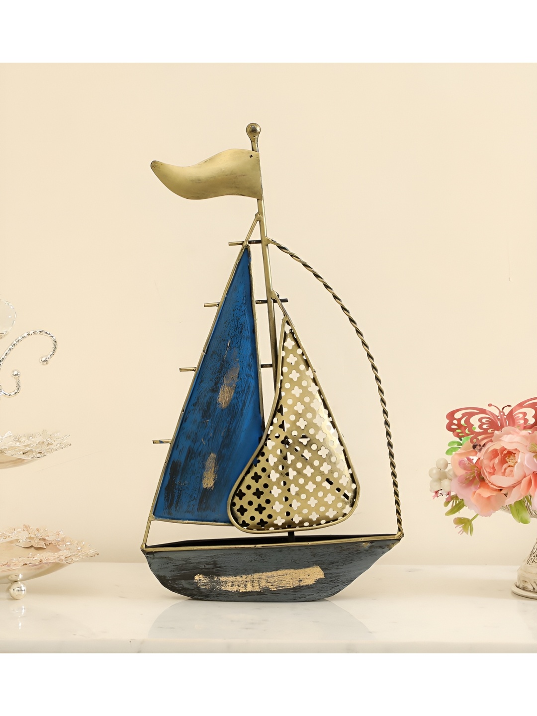 

vedas Blue Figurine Showpiece