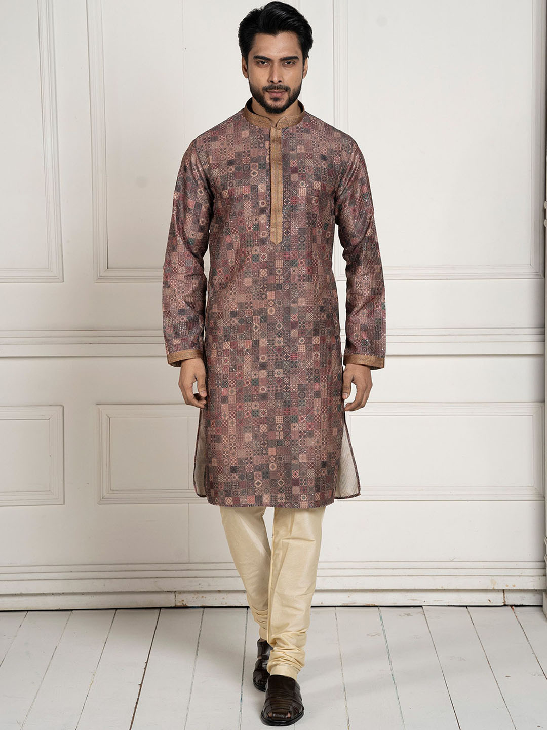 

KHAAS Men Ethnic Motifs Sequinned Kurta, Purple
