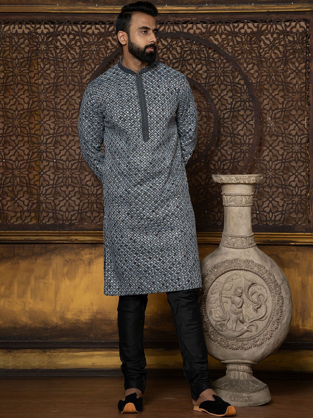 

KHAAS Men Printed Flared Sleeves Kurta, Navy blue