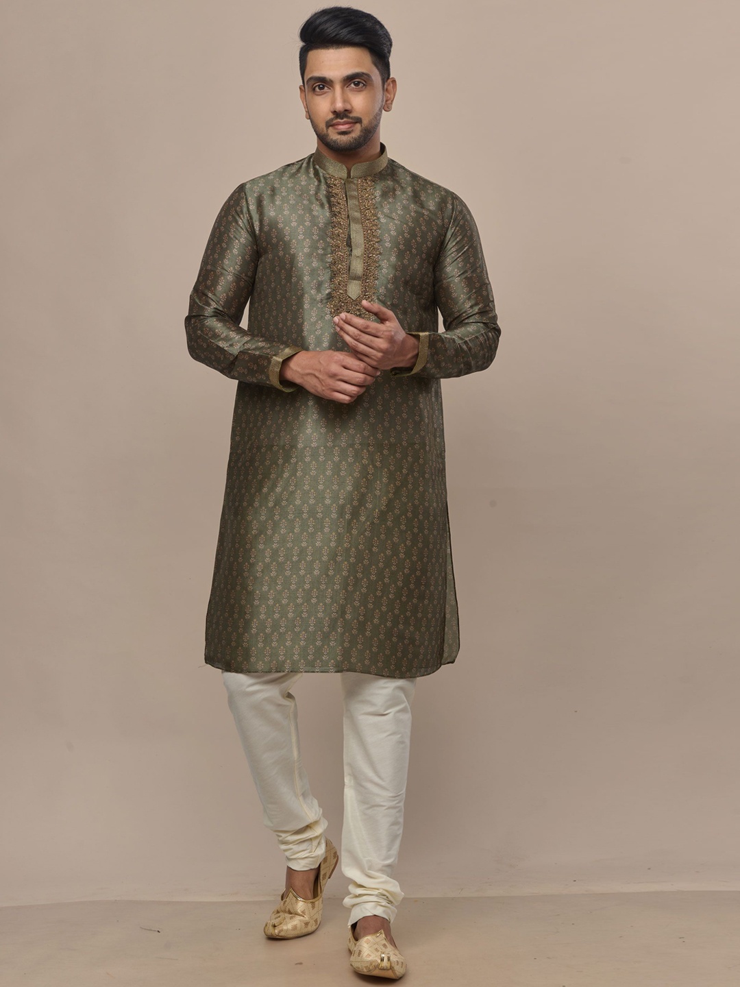 

KHAAS Men Thread Work Kurta, Cream