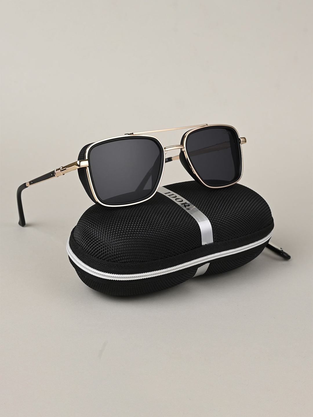 

IDOR Unisex Rectangle Sunglasses with UV Protected Lens, Black