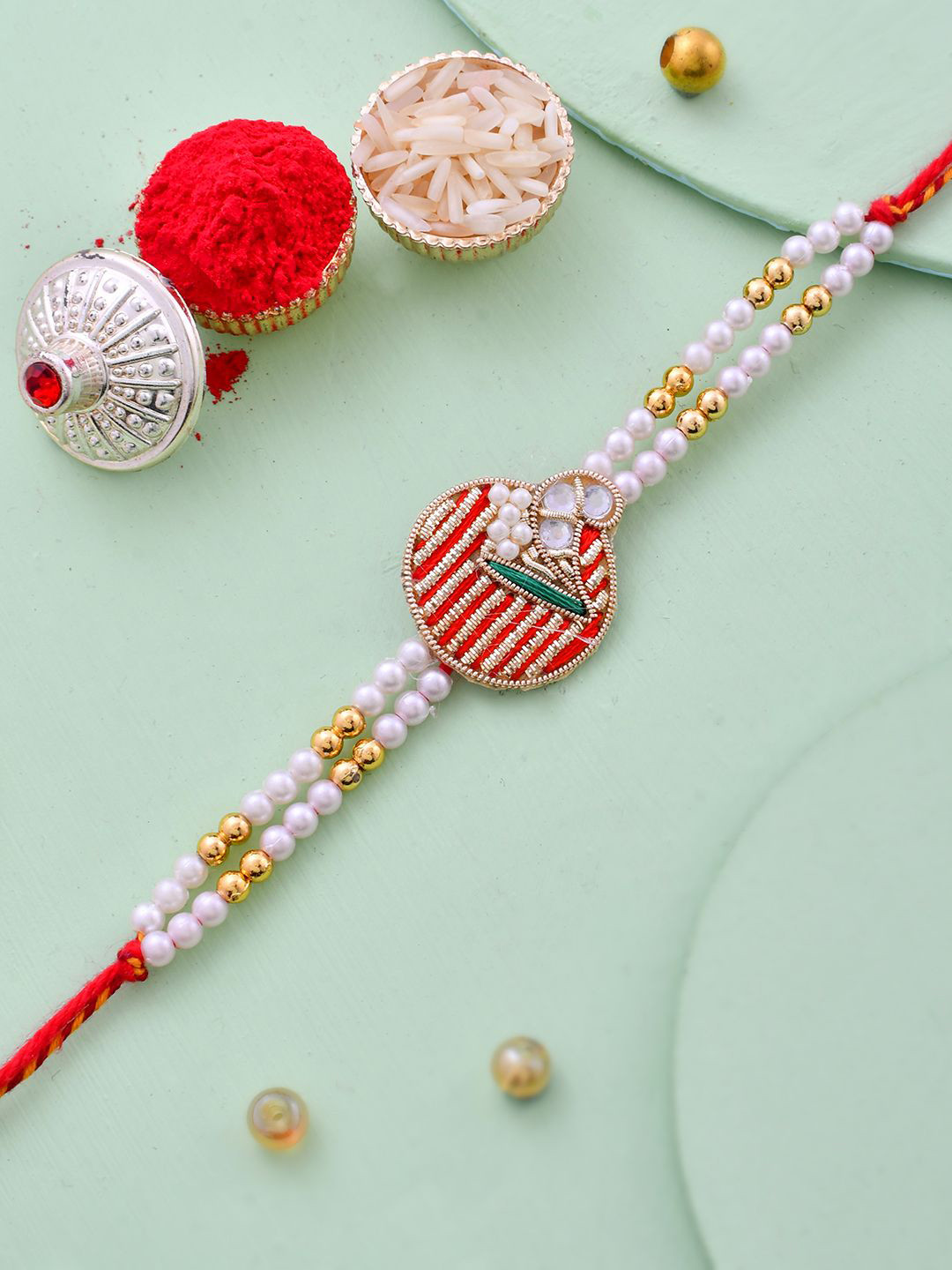 

Aapno Rajasthan Thread Rakhi, Red