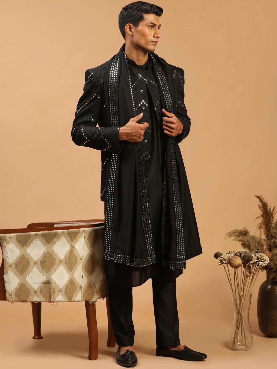 

VASTRAMAY Men Regular Mirror Work Kurta with Pyjamas & With Dupatta, Black
