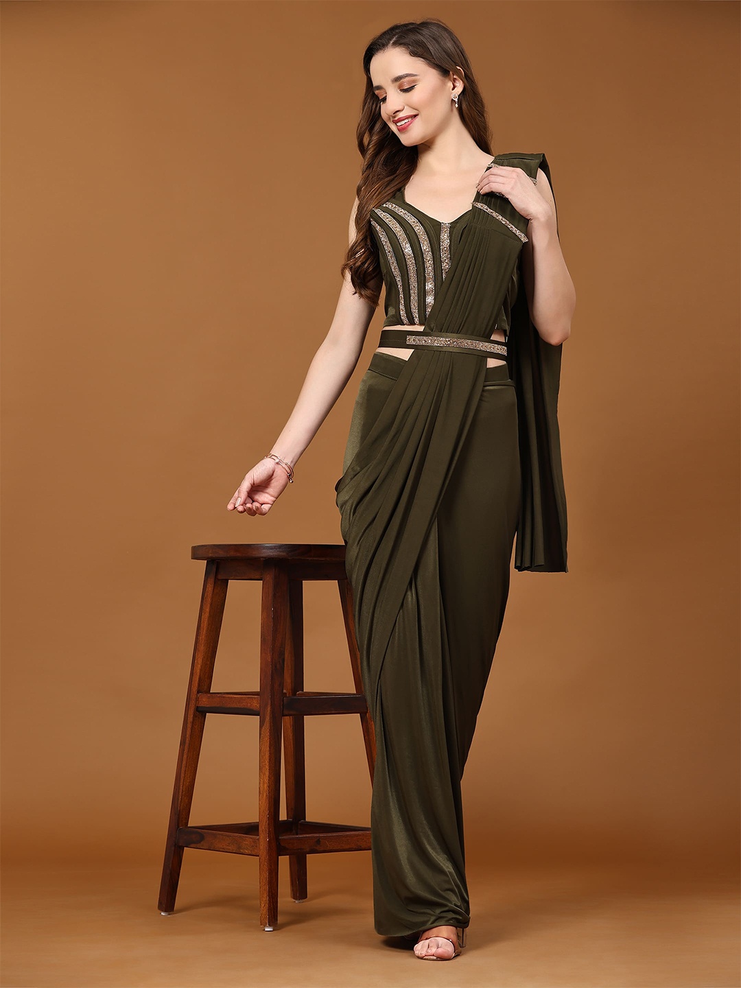 

AMOHA TRENDZ Beads and Stones Ready to Wear Saree, Green