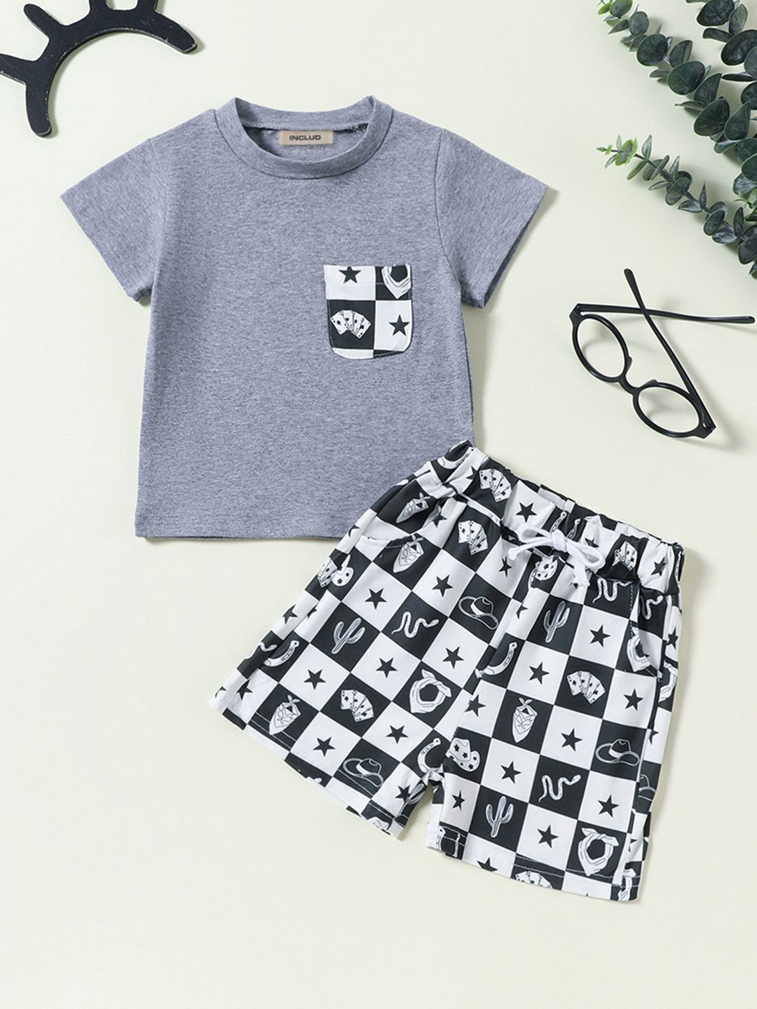 

INCLUD Boys Shorts Sleeves T-Shirt With Printed Shorts Set, Grey