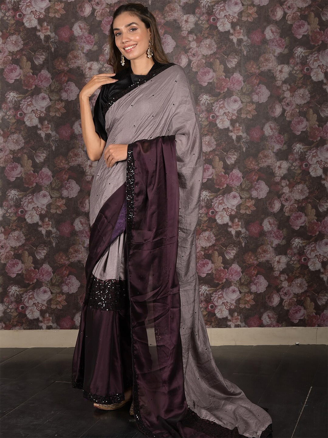 

ODETTE Embellished Sequinned Saree, Purple
