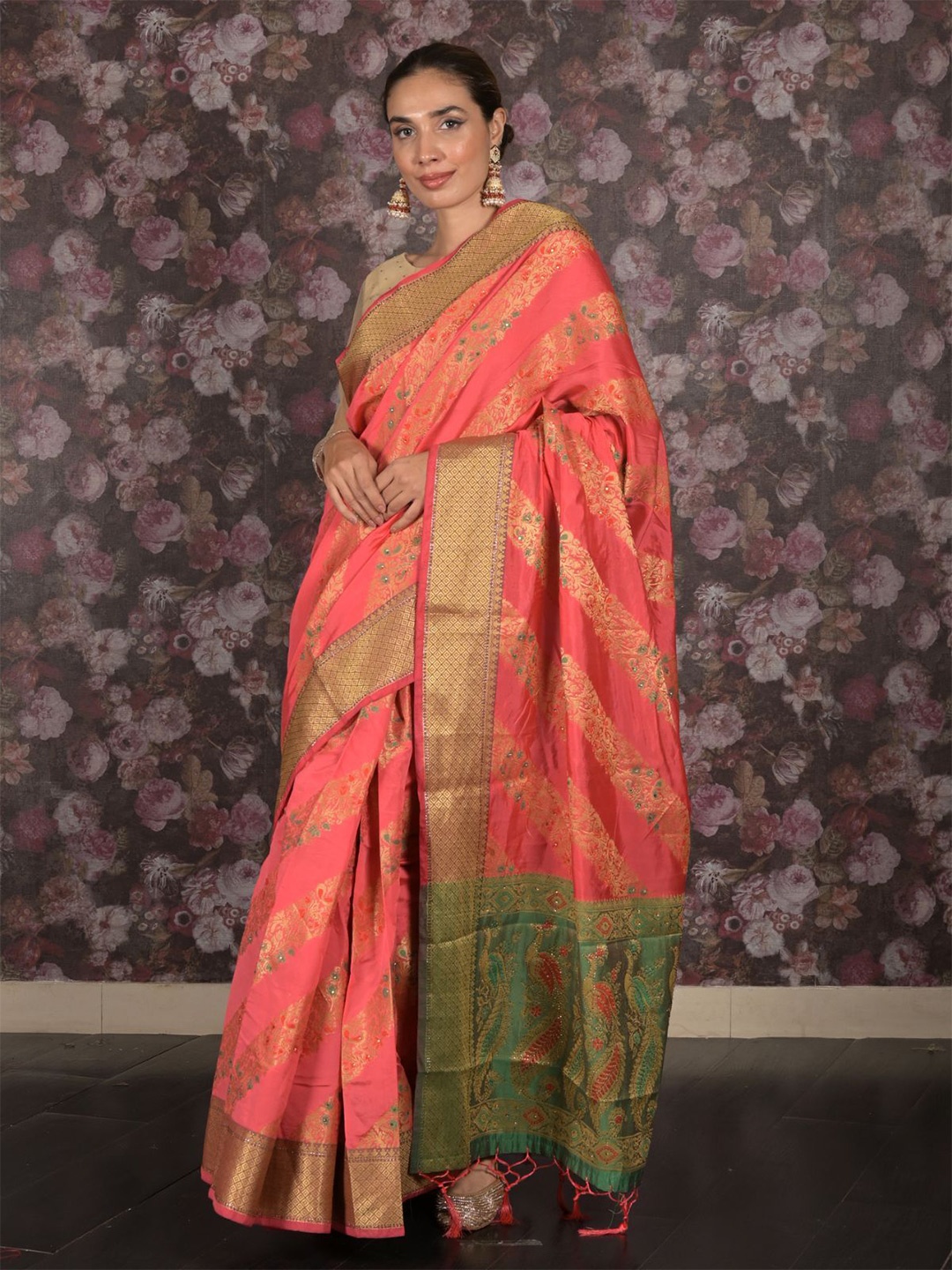 

ODETTE Woven Design Zari Saree, Pink