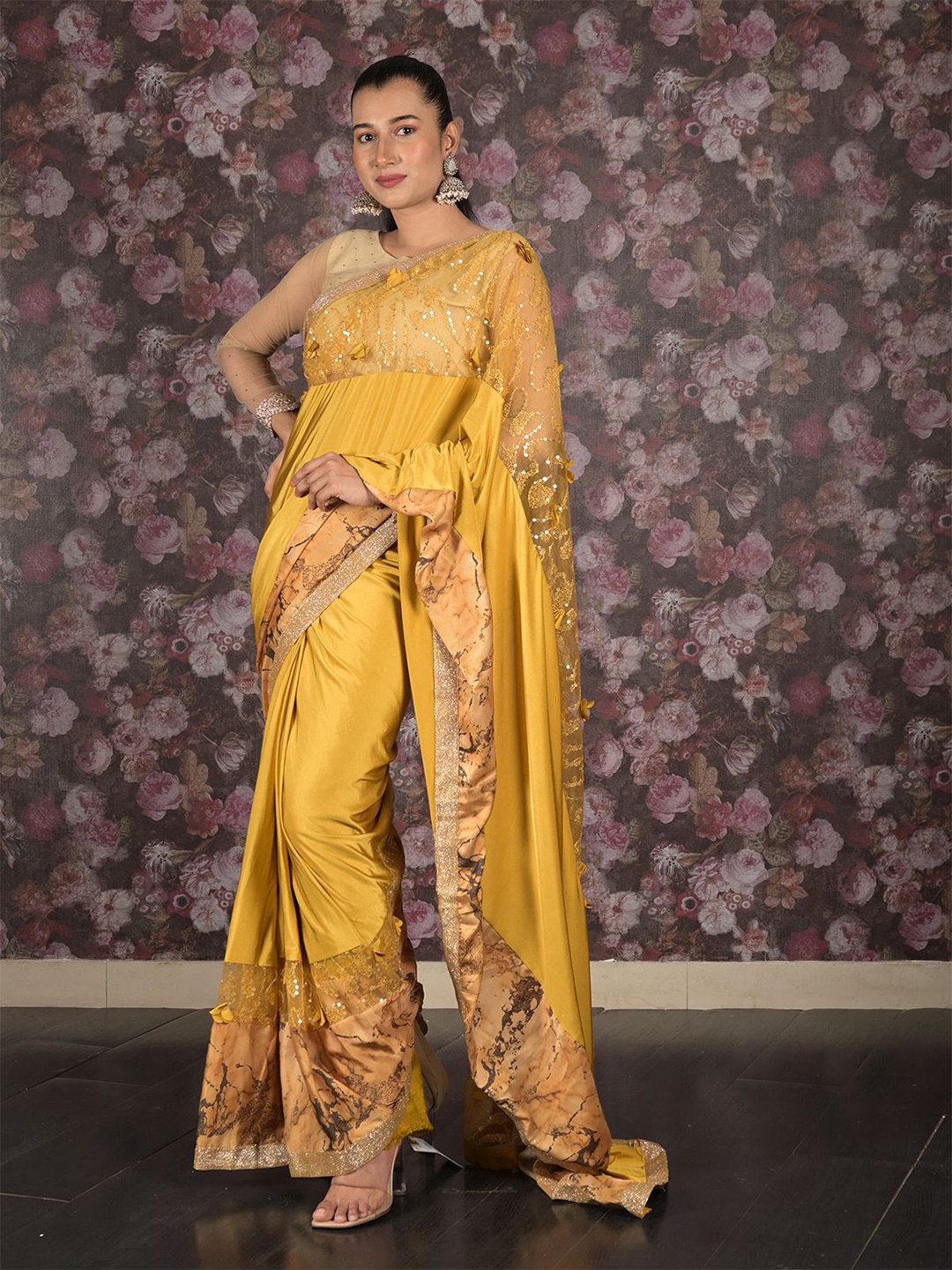 

ODETTE Embellished Sequinned Saree, Yellow