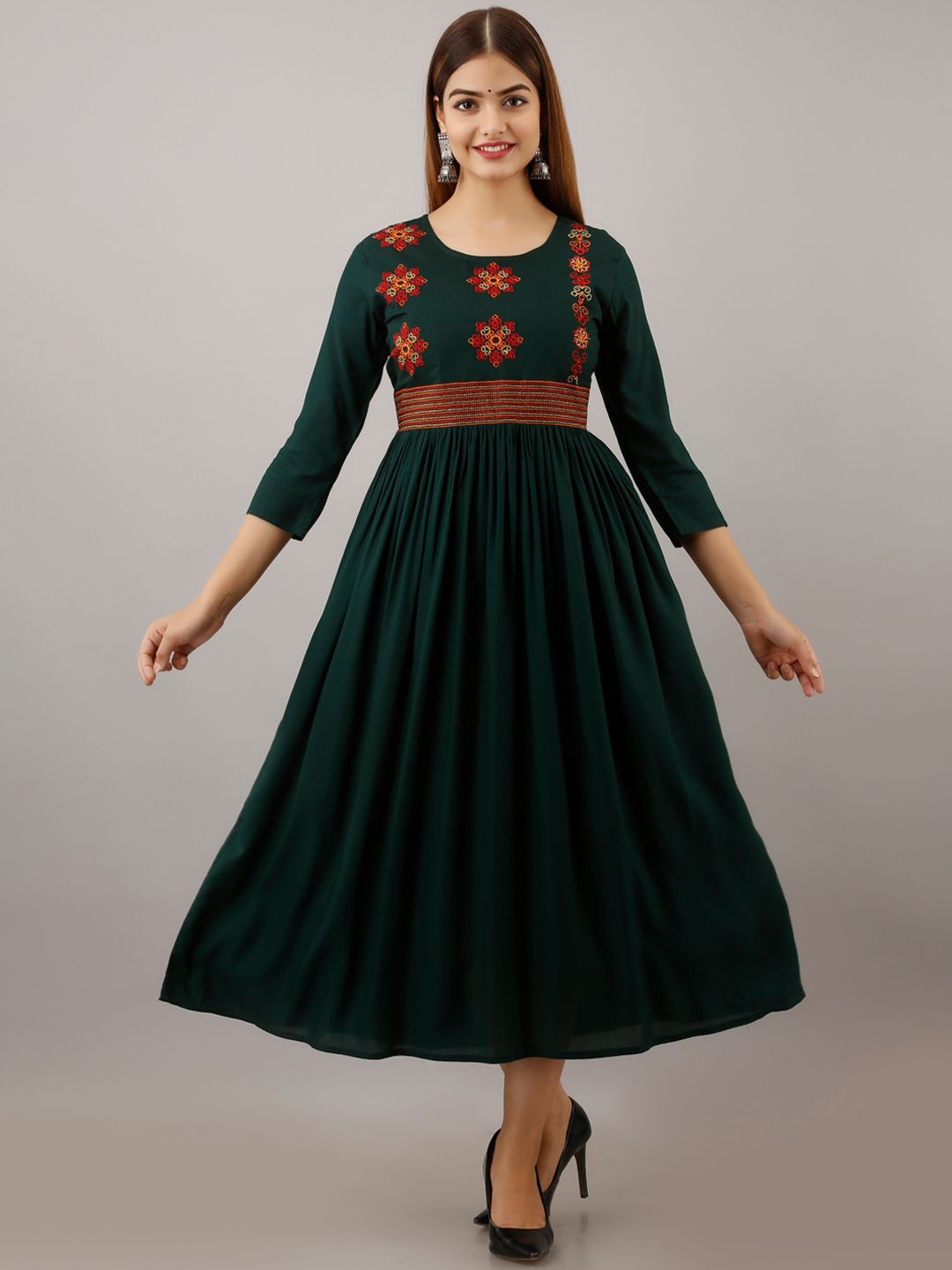 

Arudhi Women Embroidered Flared Sleeves Mirror Work Handloom Anarkali Kurta, Green