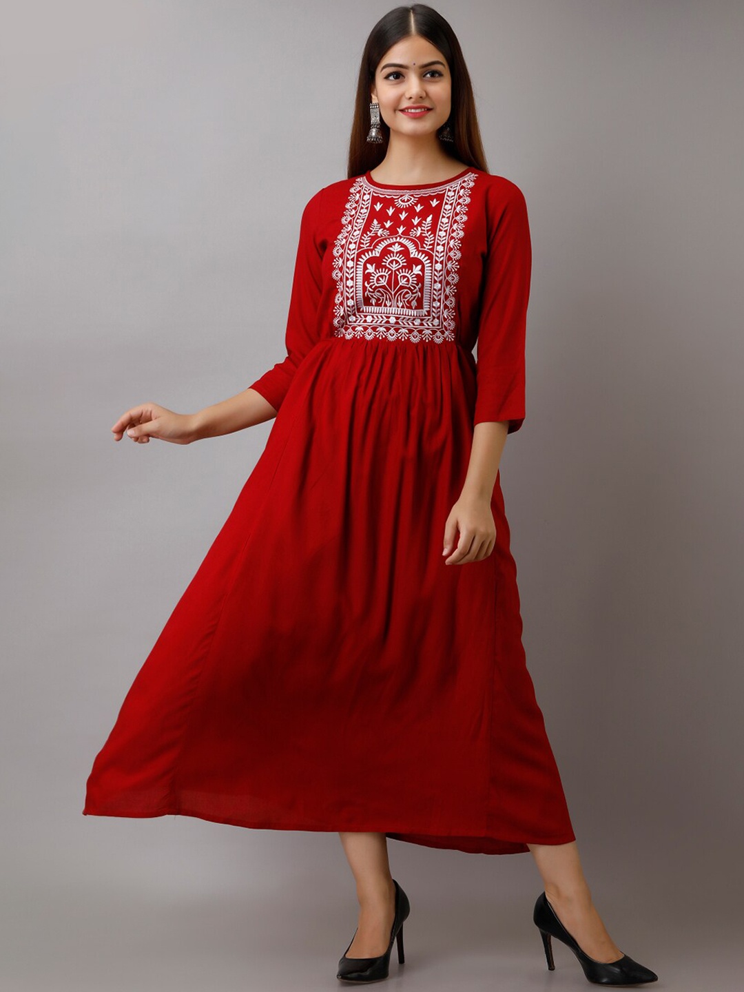

Arudhi Women Geometric Embroidered Flared Sleeves Thread Work Handloom Anarkali Kurta, Maroon