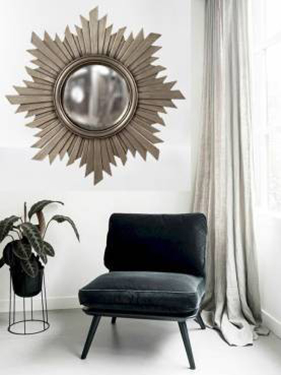 

VAS collection home Grey Round Shape Wall Decor Mirror, Silver